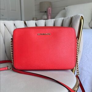 Michael Kors east west crossbody purse EUC